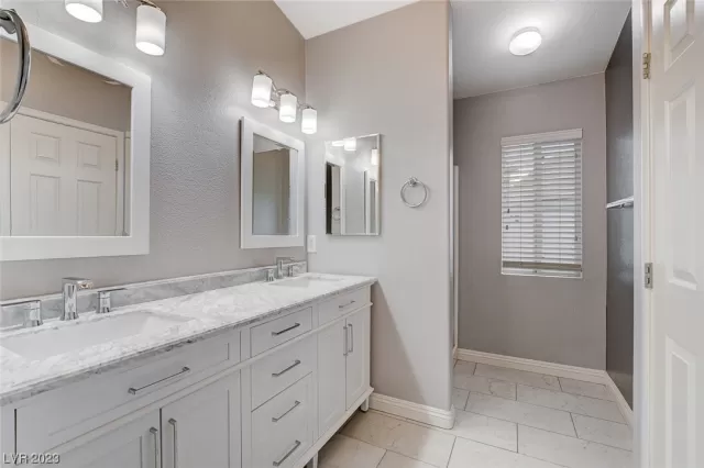 MLS: 2521614 Condo For Sale