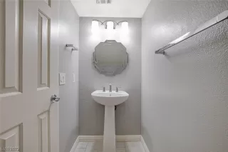 Photo #2: 2521614 Listing