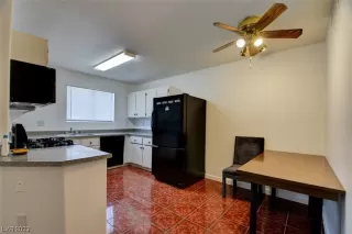 Photo #4: 2521639 Listing 