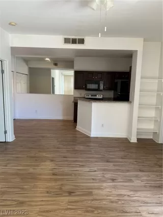 Photo #4: 2521694 Listing 