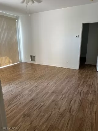 Photo #5: 2521694 Listing 