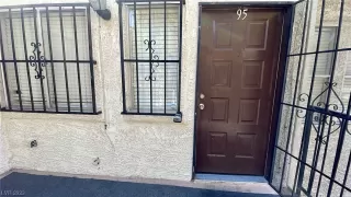 Photo #4: 2521706 Listing