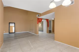 Photo #6: 2521710 Listing 