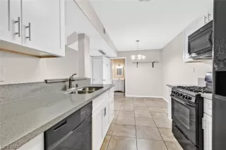 Photo #4: 2521711 Listing 