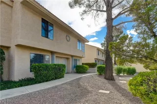 Photo #1: 2521732 Listing