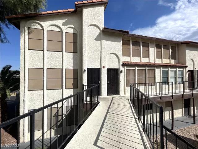 MLS: 2521745 Condo For Sale