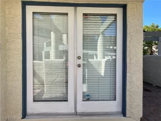 Photo #2: 2521750 Listing 