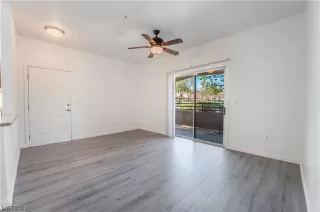 Photo #5: 2521759 Listing 