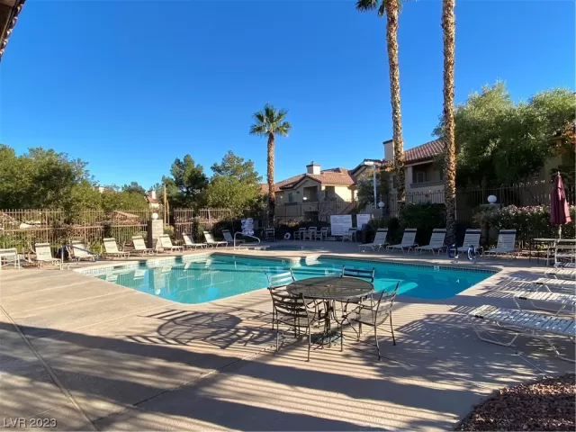 MLS: 2521766 Condo For Sale