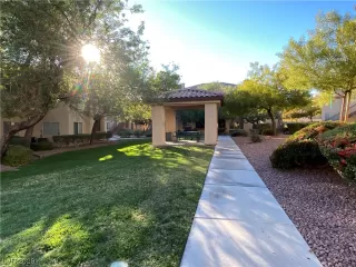 Photo #1: 2521766 Listing 