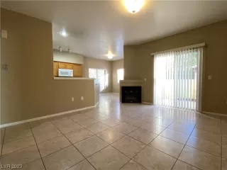 Photo #6: 2521766 Listing 