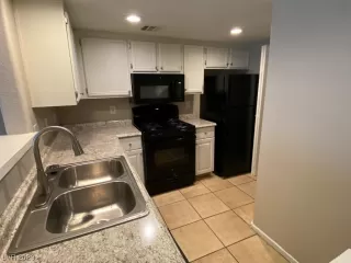 Photo #3: 2521814 Listing 