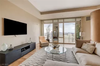 Photo #1: 2521820 Listing 