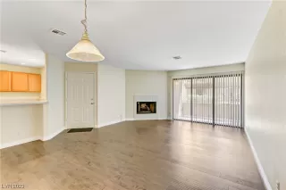 Photo #5: 2521823 Listing 