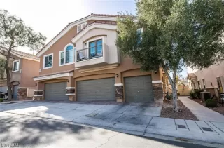 Photo #1: 2521833 Listing