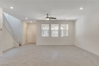 Photo #5: 2521838 Listing 
