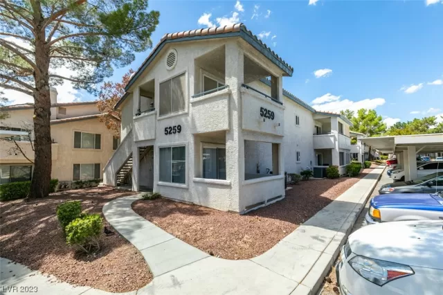 MLS: 2521850 Condo For Sale