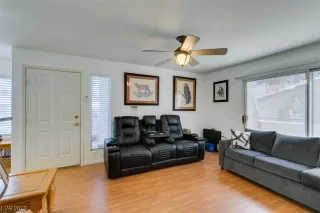 Photo #4: 2521850 Listing 