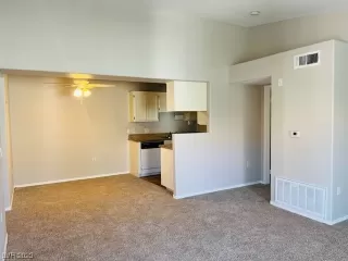 Photo #3: 2521857 Listing 