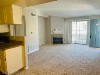 Photo #4: 2521857 Listing 