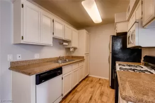 Photo #6: 2521857 Listing 