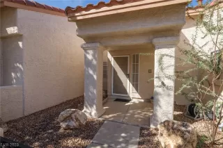 Photo #3: 2521870 Listing 