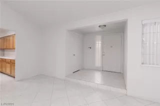 Photo #4: 2521870 Listing 