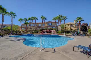 Photo #1: 2521916 Listing 