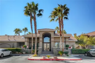 Photo #2: 2521916 Listing 