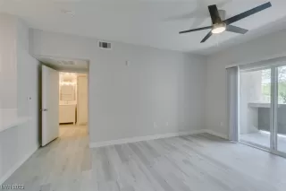 Photo #4: 2521920 Listing 