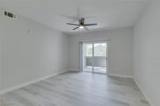 Photo #5: 2521920 Listing 