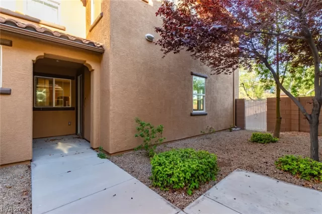 MLS: 2521923 Condo For Sale