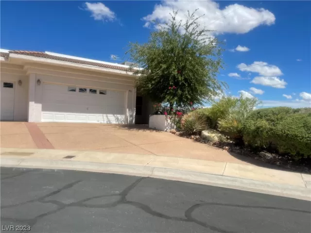 MLS: 2521927 Condo For Sale