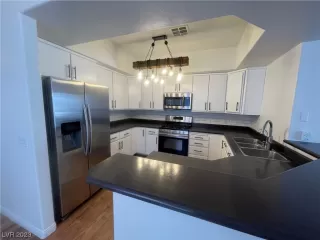 Photo #6: 2521927 Listing 