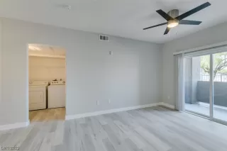 Photo #5: 2521950 Listing 