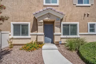 Photo #1: 2521958 Listing