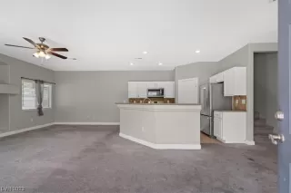 Photo #2: 2521958 Listing