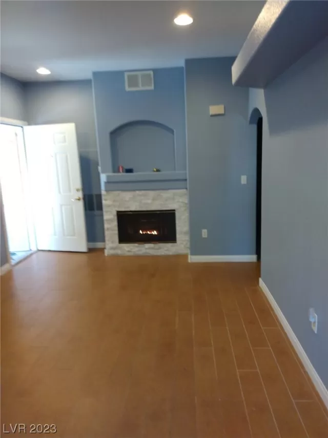 MLS: 2521996 Condo For Sale