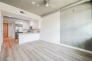 Photo #3: 2522031 Listing