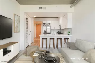 Photo #5: 2522031 Listing