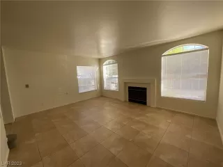 Photo #2: 2522041 Listing 