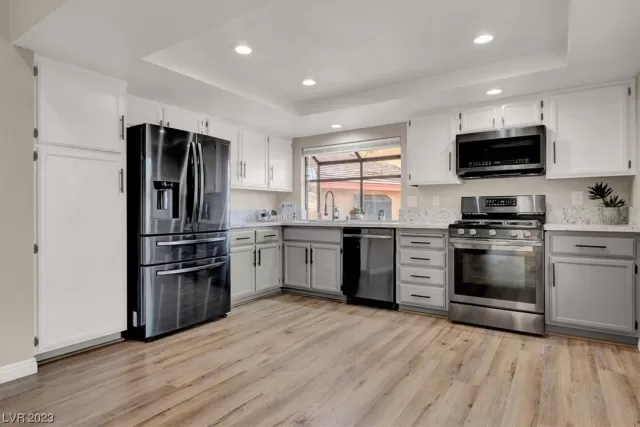 MLS: 2522062 Condo For Sale