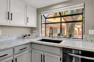 Photo #4: 2522062 Listing 