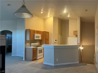 Photo #6: 2522082 Listing 