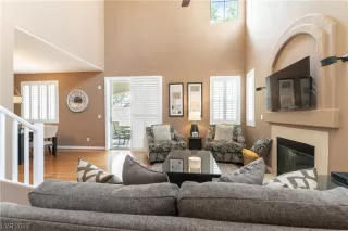 Photo #2: 2522084 Listing