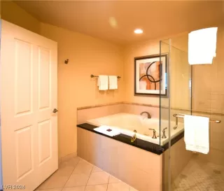 Photo #3: 2522097 Listing