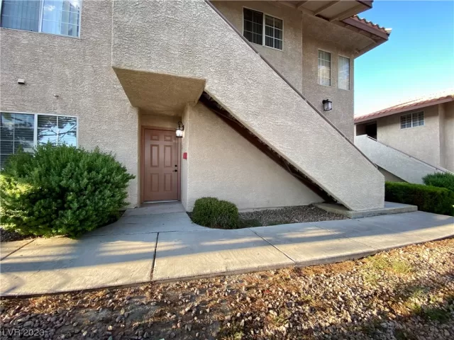 MLS: 2522100 Condo For Sale