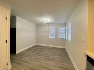 Photo #5: 2522100 Listing