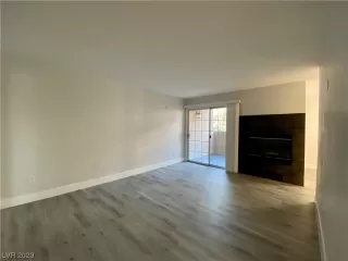 Photo #6: 2522100 Listing