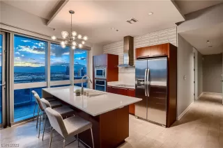 Photo #2: 2522144 Listing